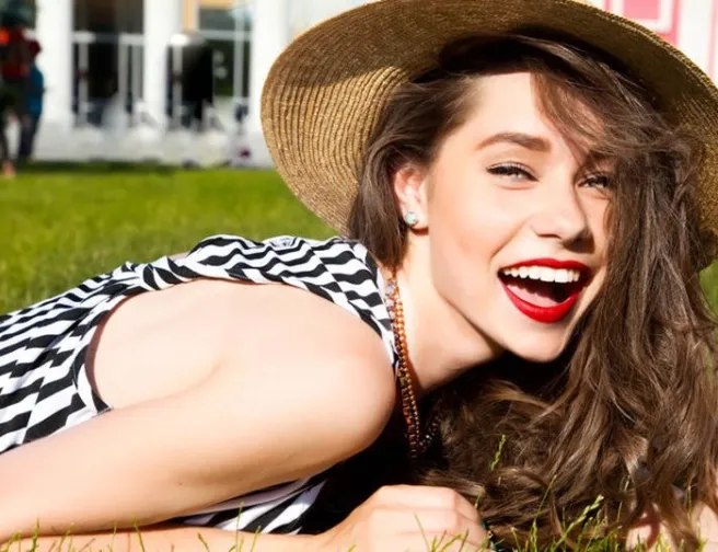 4 triky, jak sladit letní outfit s make-upem