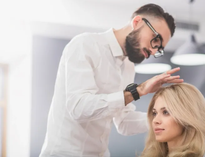 5 důvodů, proč účes ze salonu nepřežije první umytí