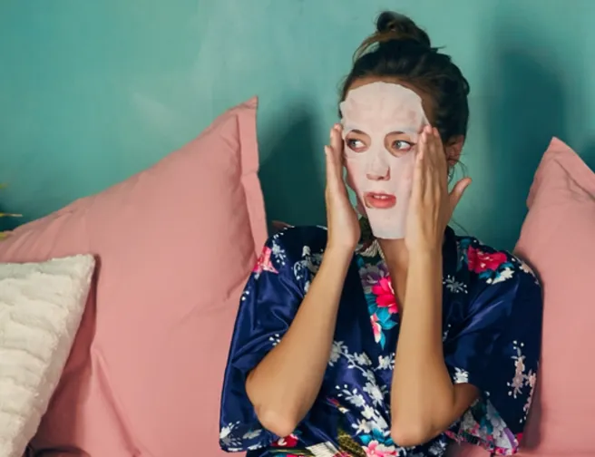 Textilní pleťová maska: Vyrobte si pro sebe tu nej!