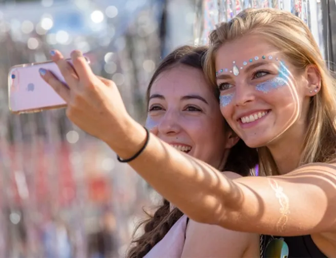 Královnou festivalu: 3 trendy ve zdobení, které musíte znát