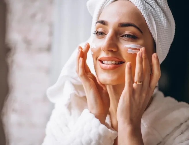 Skandinávská slow beauty péče o pleť: Holistický klíč ke zdravé pokožce