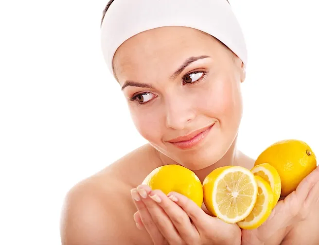 Sjednocená pleť: Pomůže chemický peeling, nebo citron?