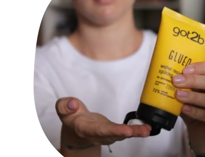 VIDEO: Vyzkoušejte účes Sleek Bun