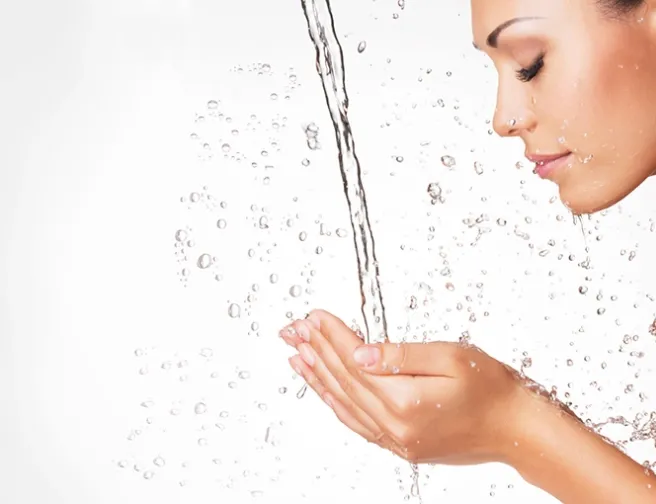 Hydratační sérum: Velký zázrak v malé lahvičce