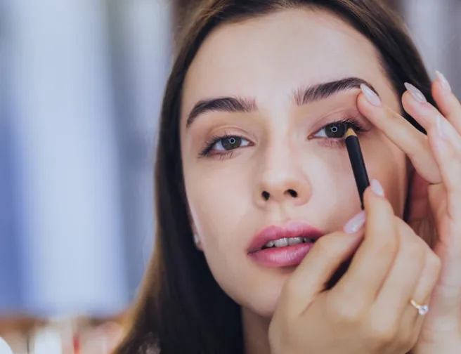 Make-up akademie: Dokonalá oční linka krok za krokem