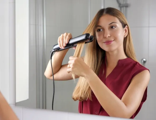 Jak používat žehličku na vlasy? Využijte ji na 120 %