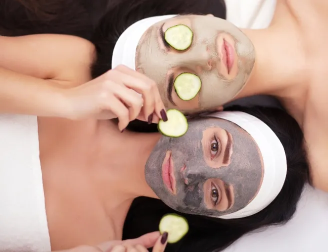 Domácí wellness s kamarádkou