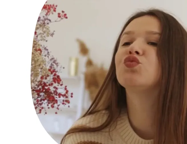 VIDEO: tři typy holek, tři různé aplikace rtěnek