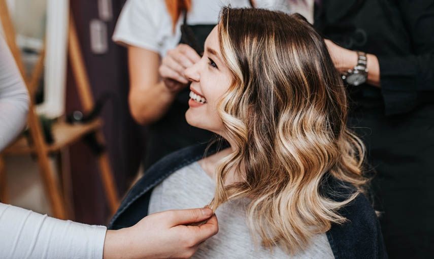 Balayage: Nejpřirozenější metoda zesvětlení vlasů hlavní banner