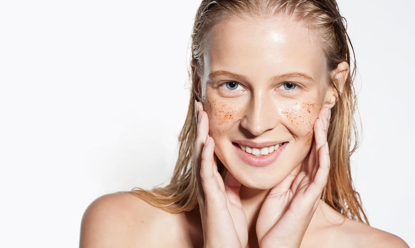 Peeling na obličej: Klíč k zářivé pleti hlavní banner