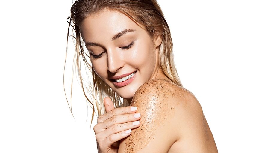 Jak připravit tělo na opalování? Pomůže peeling! hlavní banner