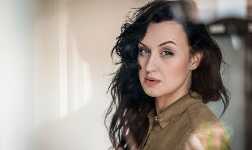 Focení ve stylu Angeliny Jolie hlavní banner