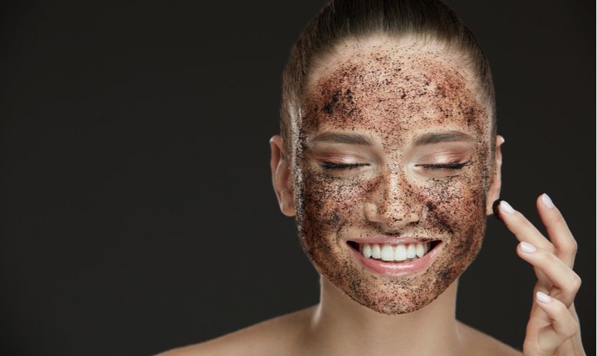 7 důvodů, proč náš obličej a tělo potřebují peeling hlavní banner