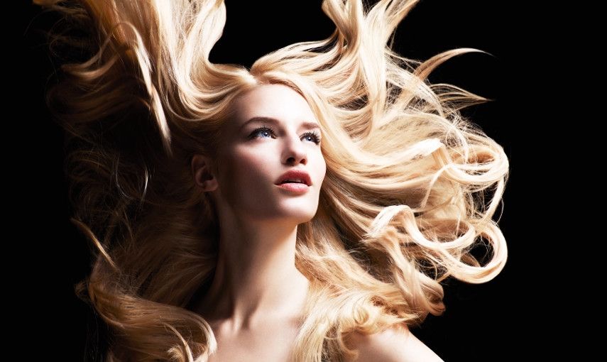 7 tipů, jak chránit v létě blond vlasy hlavní banner