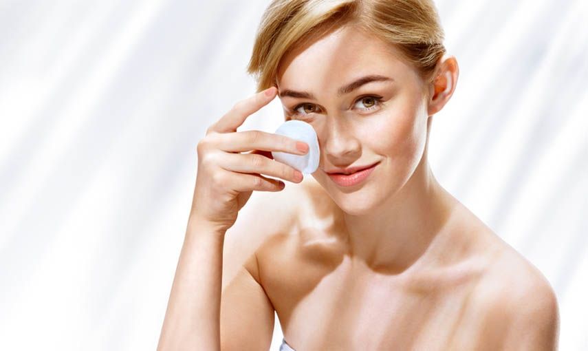 Testujeme: Co nejlépe odstraní voděodolný make-up? hlavní banner