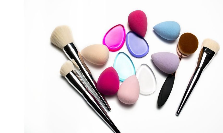 Prsty nebo houbička aneb Jak správně nanášet make-up? hlavní banner